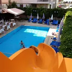 Lara Dinc Hotel