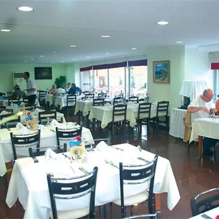 Lara Dinc Hotel 3*