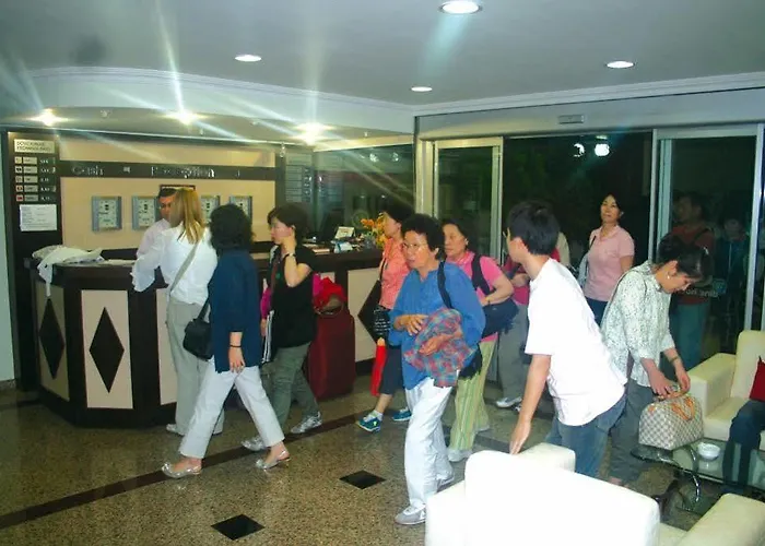 Lara Dinc 3* 안탈리아