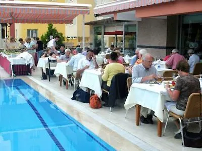 Lara Dinc Hotel