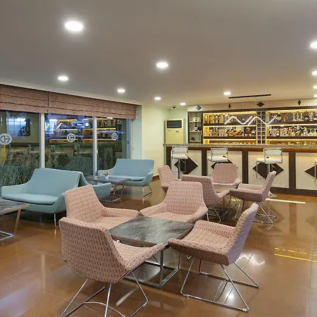 Lara Dinc Отель