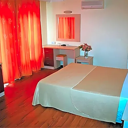 Lara Dinc Antalya