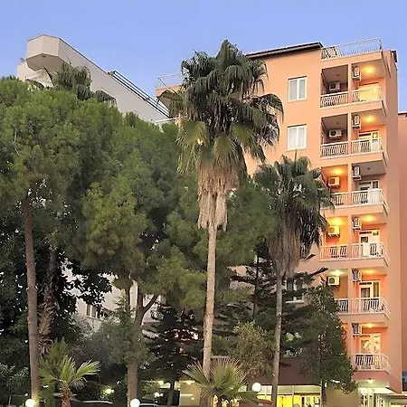 Lara Dinc Szálloda Antalya