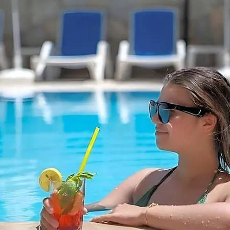 Szálloda Lara Dinc 3*