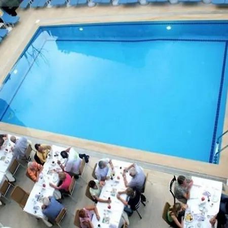 Lara Dinc Отель