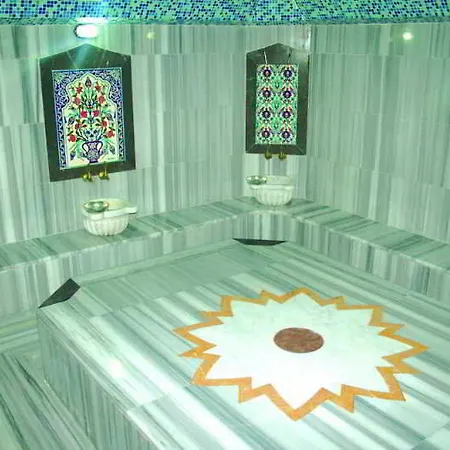 Lara Dinc Отель 3*