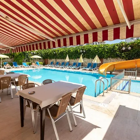 Lara Dinc Hotel