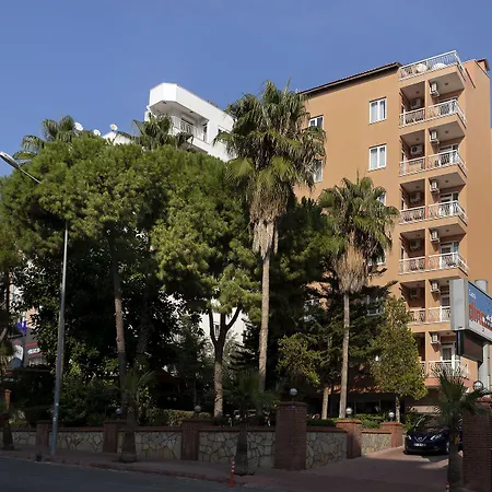 Lara Dinc Hotel 3*