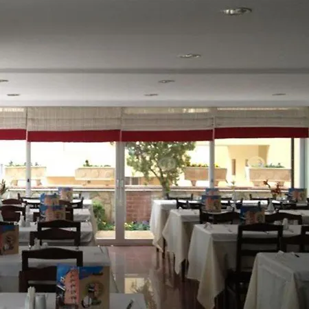 Lara Dinc Szálloda Antalya