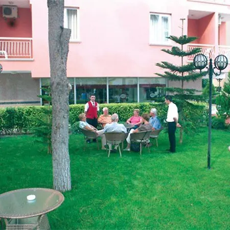 Lara Dinc Szálloda Antalya