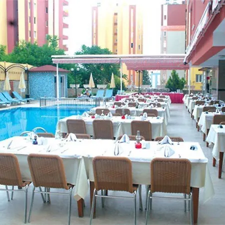 Lara Dinc Szálloda Antalya