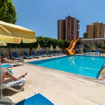 Lara Dinc Hotel 3*