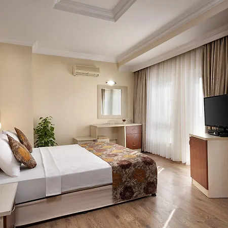Lara Dinc Hotel