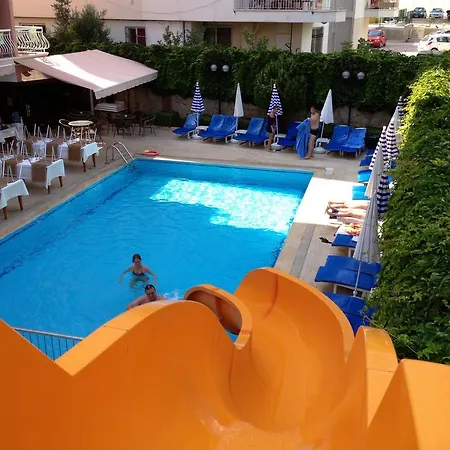 Lara Dinc Hotel