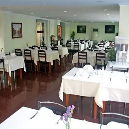 Lara Dinc Hotel